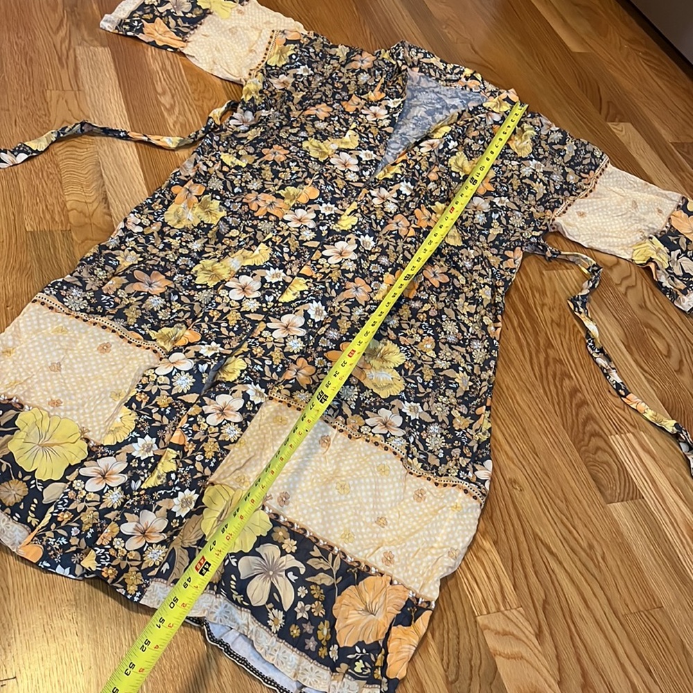 Spell Floral Patterned Robe - Yellow and Black - Picture 7 of 11
